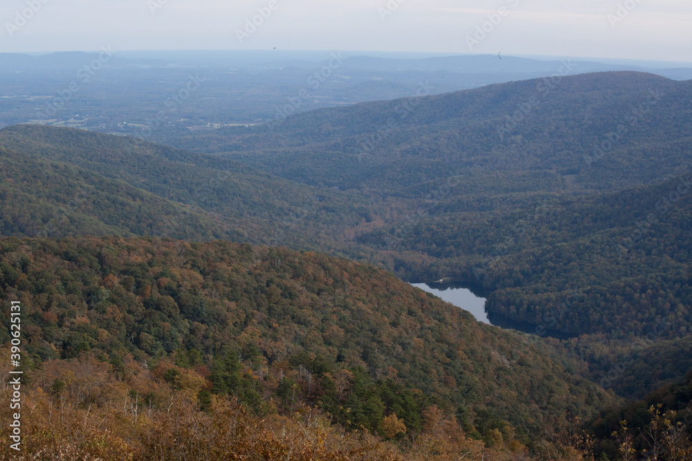 Obraz premium Mountains in the distance