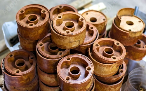 The flanges of the extruded material interrupter chamber closeup