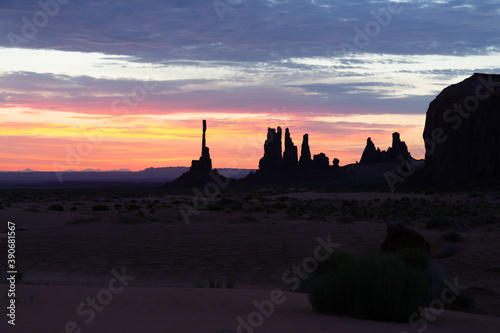 monument valley usa rock sandstone