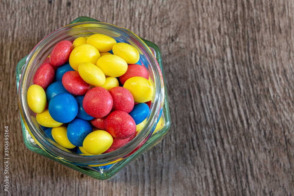 Caramelos confitados de colores Caramelos confitados de colores