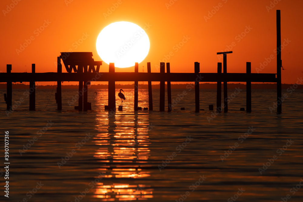 Fototapeta premium Sunset Over Mobile Bay in Fairhope, AL, USA