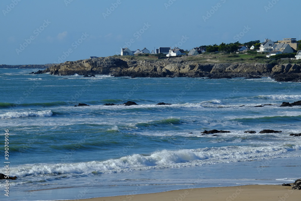 The wild granit coast in Batz sur mer.