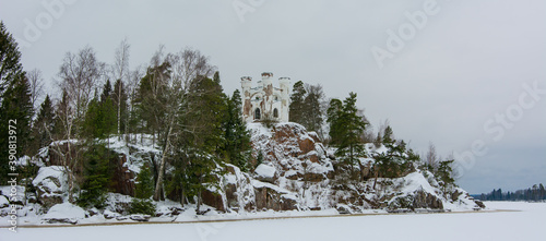 Ludwigstein island with the Ludwigsburg chapel in the Monrepos park. photo