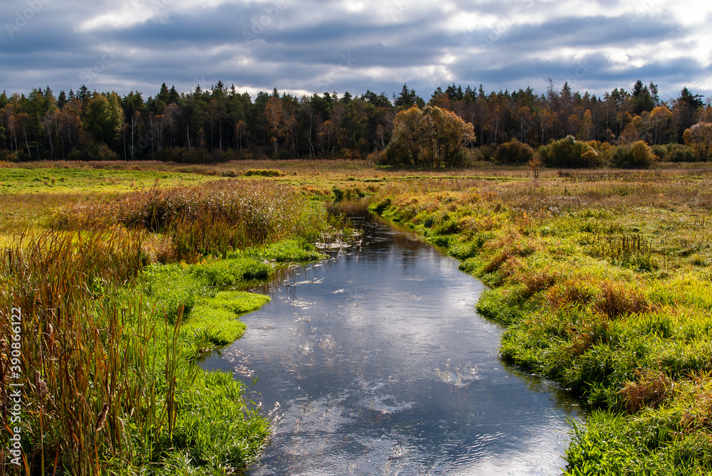 Dolina rzeki Sokołda, natura, miejsca pamięci, religia. Podlasie, Polska Dolina rzeki Sokołda, natura, miejsca pamięci, religia. Podlasie, Polska