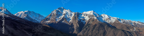 Occitanie - Panorama sur les hauts sommets des Pyrénées
