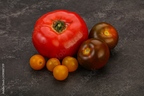 Tomato mix - red, yellow and cumato