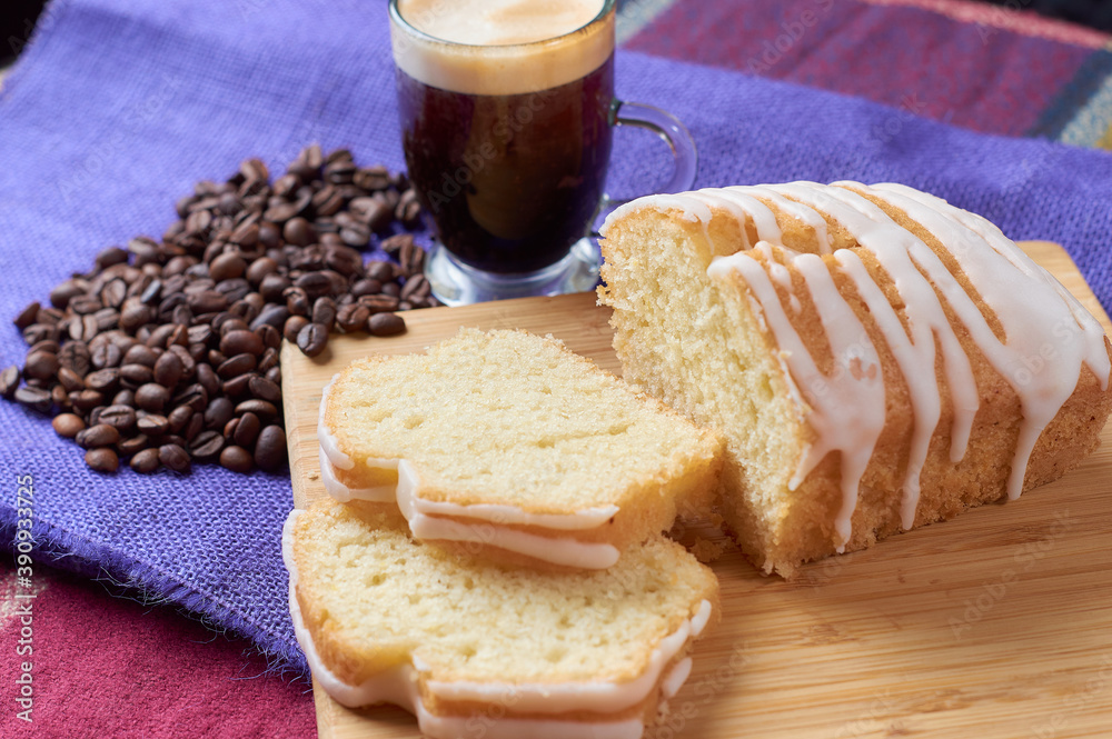 Pudin de chocolate y frutas