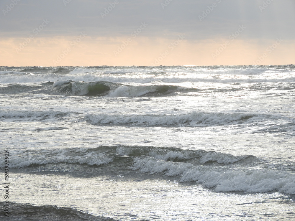 早春の日本海