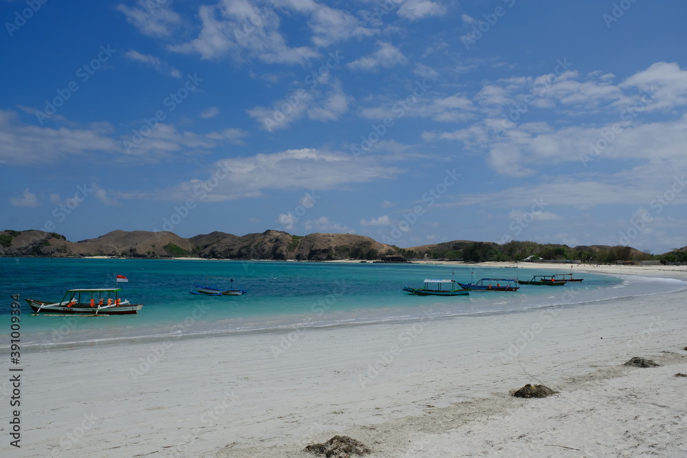 Indonesia Lombok - Tanjung Aan Beach with outrigger boats - Pantai Tanjung Aan