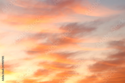 Abstrakter Natur Hintergrund mit Dramatischen Himmel © Mr.Stock