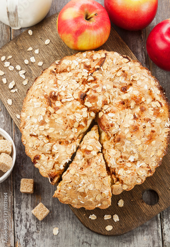  Oat cake with apple