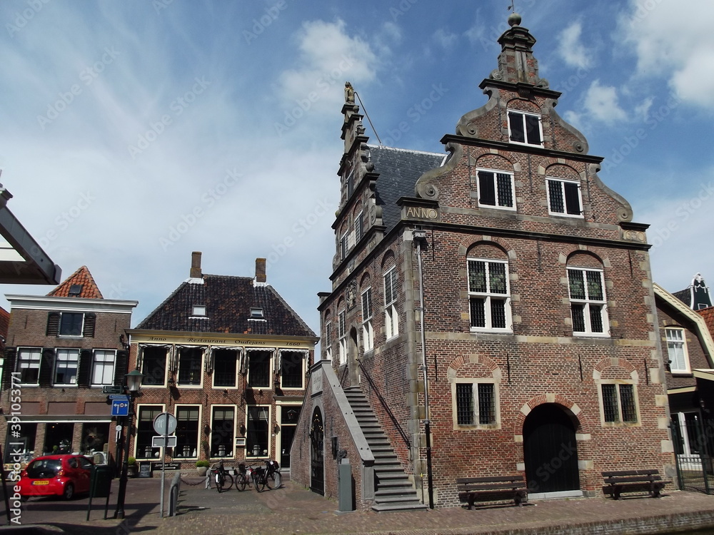 Obraz premium Rathaus in De Rijp, Nordholland, Holland, Niederlande town hall in de rijp, holland, netherlands 