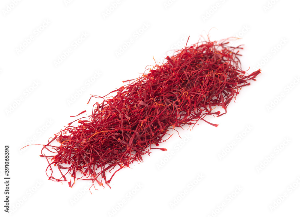 Naklejka premium Saffron spice threads isolated on a white background