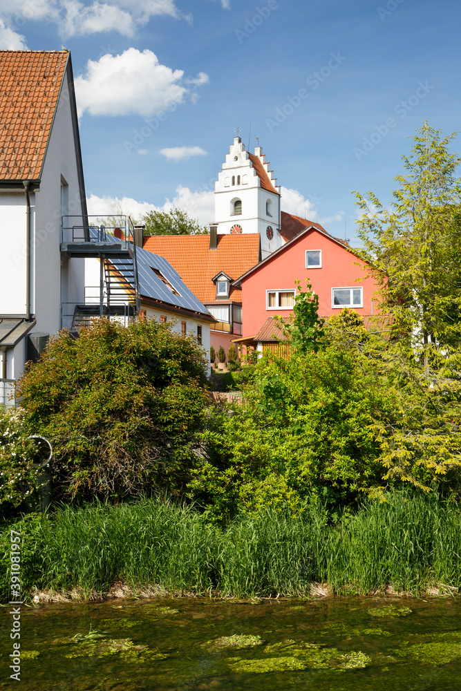 Stadt Gammertingen an der Lauchert mit Blick auf Pfarrkirche St. Leodegar