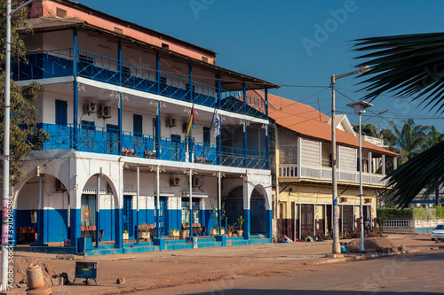 Edificios de estilo colonial en el centro de la ciudad de Bissau, capital de Guinea Bissau