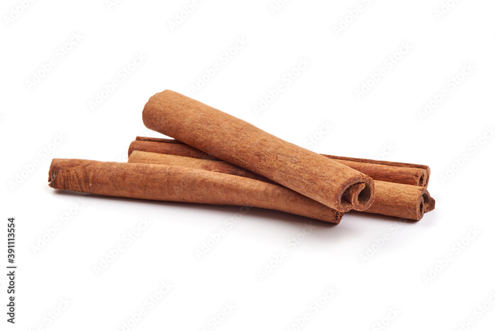 Cinnamon sticks, close-up, isolated on white background Cinnamon sticks, close-up, isolated on white background