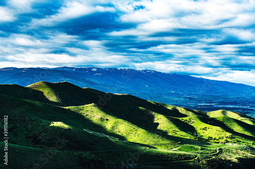 Green mountain valley in New Zealand © Ingmar