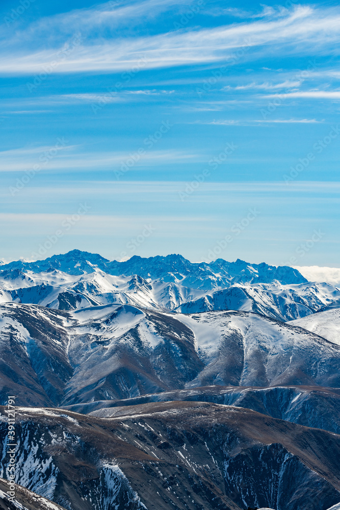 Obraz premium Snow covered mountains in New Zealand