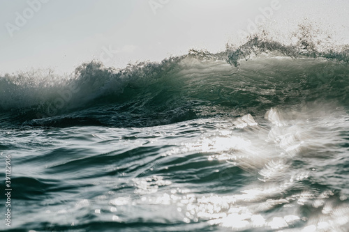 wave breaking on the shore © Reuben