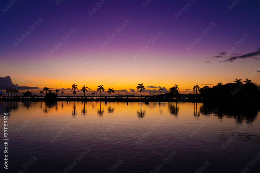 Naklejka premium sunset on the sea from Chetumal, Quintana Roo