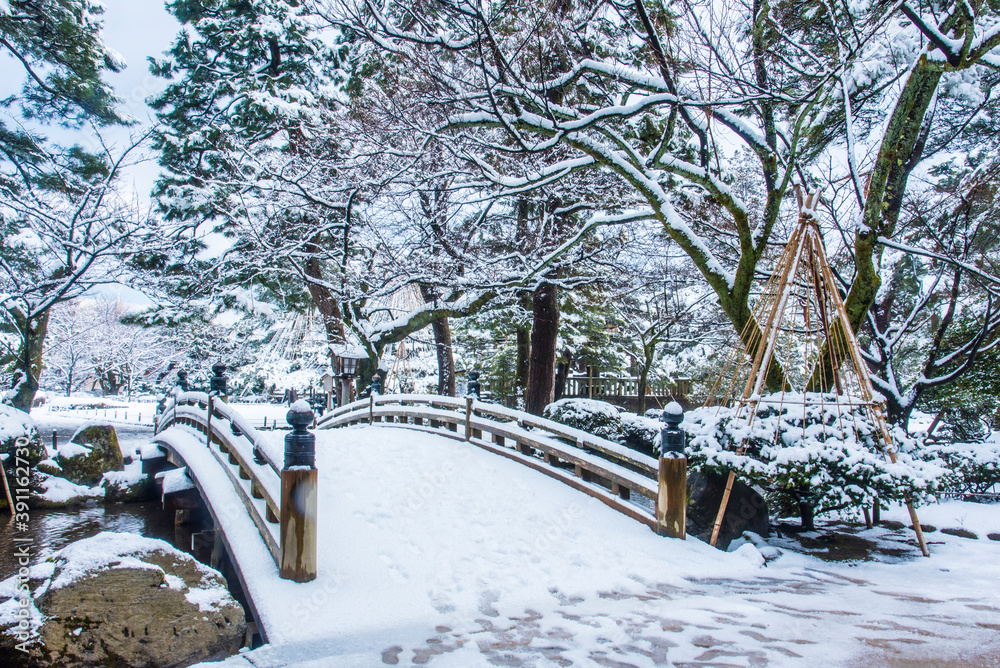 雪の兼六園