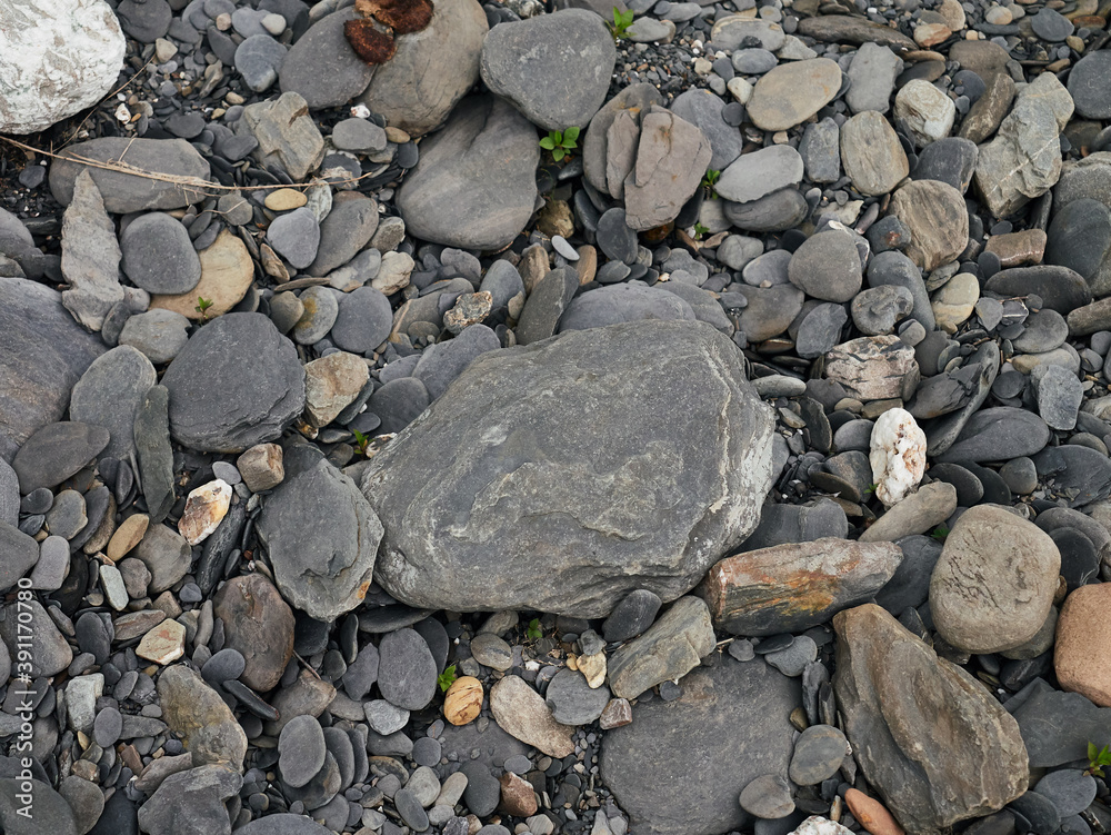 rocks of a river bed rocks of a river bed