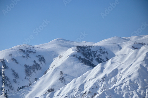 冬の飯豊の雪山 © Paylessimages