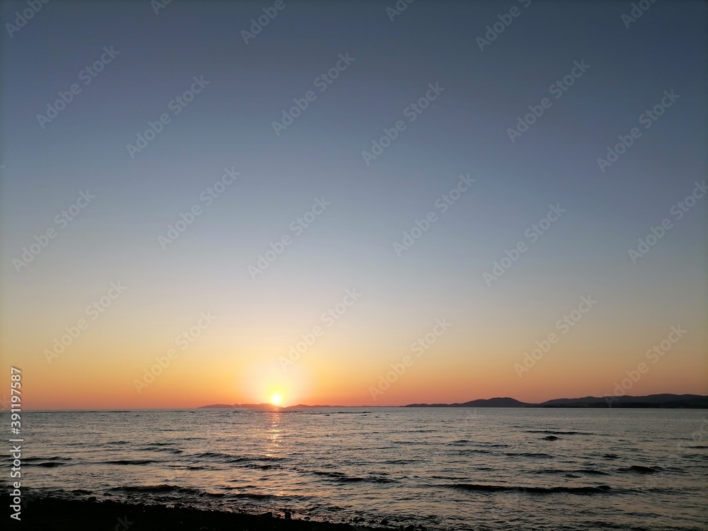 Fototapeta premium sunset over the sea