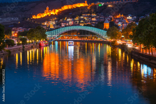 Narikala or Old Fortress of Tbilisi, The Bridge of Peace, Kura River, Tbilisi City, Georgia, Middle East © JUAN CARLOS MUNOZ