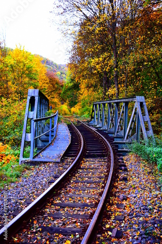 Strecke der Brohltaleisenbahn im Herbst, Eisenbrücke photo