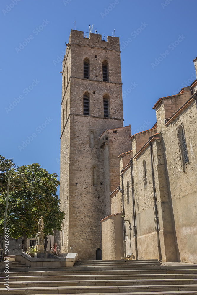 Church Notre-Dame del Prat (1178) in Argeles-sur-Mer. In XIV century Notre-Dame rebuilt and equipped with a beautiful bell tower. Argeles-sur-Mer, Pyrenees Orientales, Languedoc Roussillon, France.