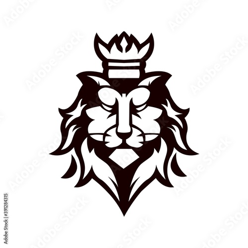 Fototapeta Naklejka Na Ścianę i Meble -  Black and white vector Lion King. Used for logos and other graphic design