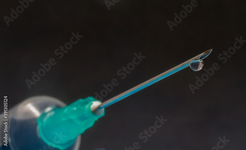 Vacuna e inyección contra la Covid-19