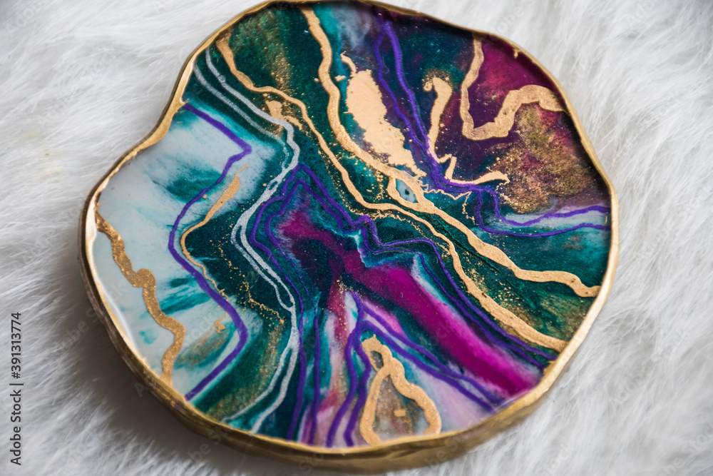 commissioned resin geode sapphire and emerald
original artwork