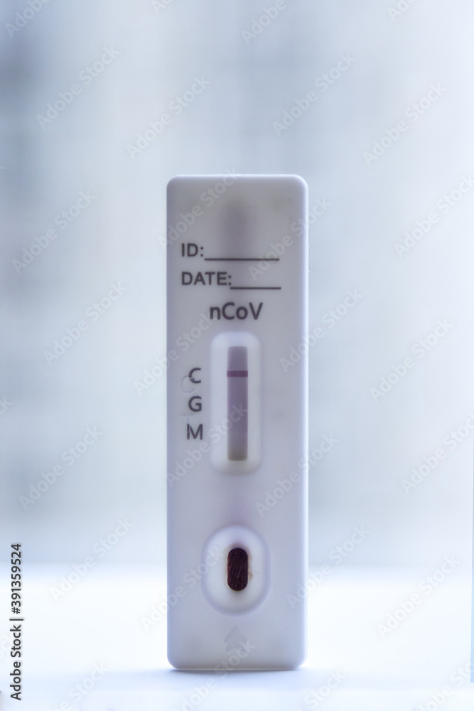 Rapid test for covid, you need a drop of blood and the result is ready within 10 minutes Rapid test for covid, you need a drop of blood and the result is ready within 10 minutes