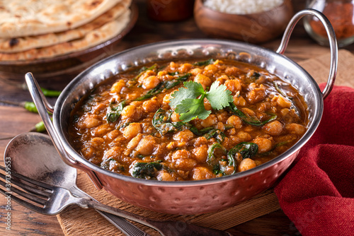 Chickpea Curry with Spinach