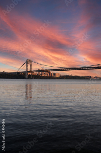 GEORGE WASHINGTON BRIDGE/Hudson River © allen