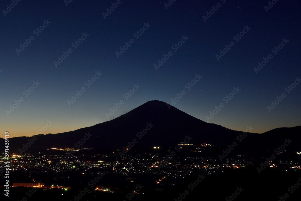 御殿場市夜景と富士山