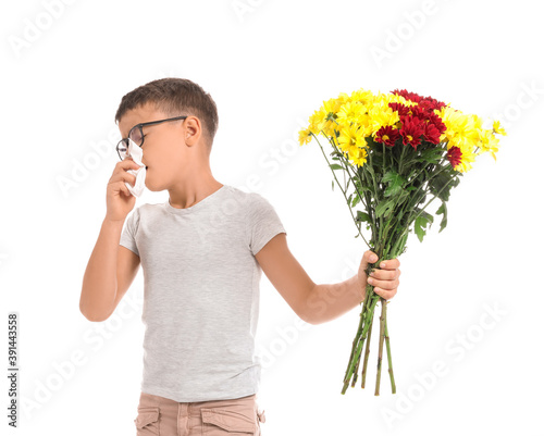 Allergic boy with flowers o...