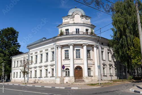 Tver. Historic building. Merchant Zubchaninov's house, 2nd half of the 18th century. Monument of early classicism.