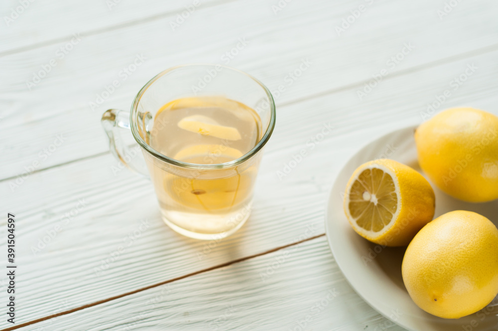 drink with lemon and honey for colds, vitamin C to maintain immunity drink with lemon and honey for colds, vitamin C to maintain immunity