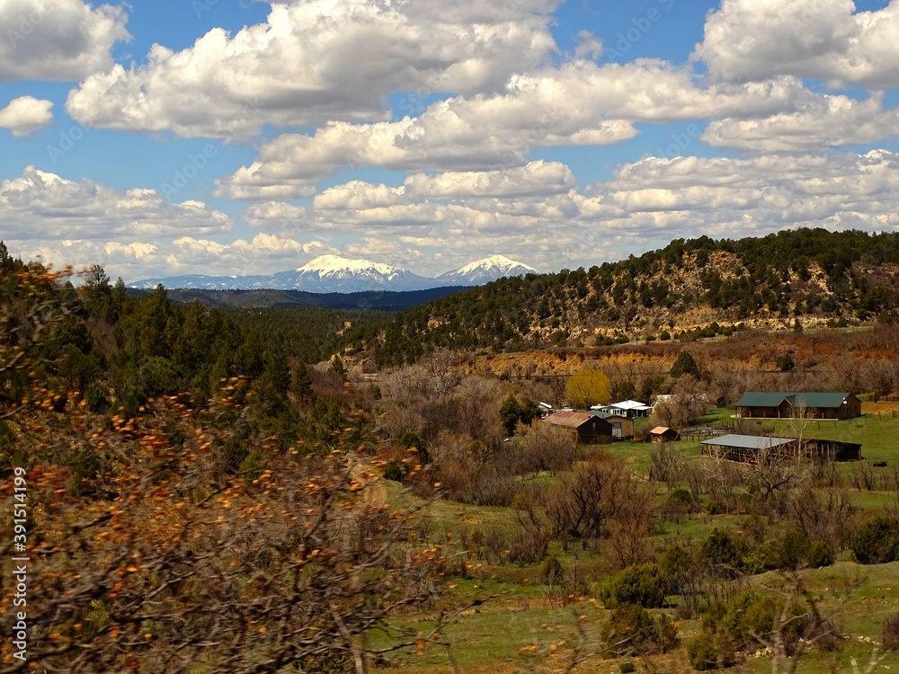 Fototapeta premium North America, USA, State of Colorado, between mountain and prairie