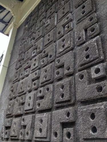 Detail of the wall