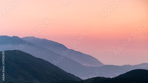 Mountain range at sunset © Studio-FI