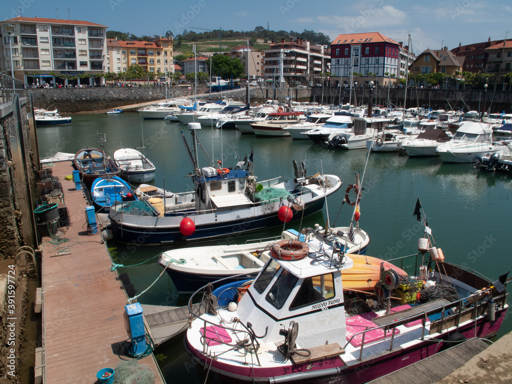 Vista del Puerto de Plencia, Vizcaya, País Vasco
