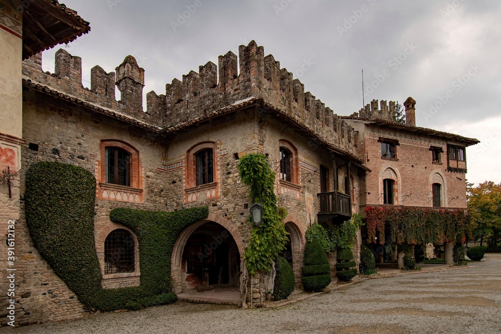 Altstadt von Grazzano Visconti in der Emilia-Romagna in Italien 