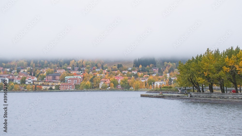 Fototapeta premium An autumn, cloudy morning in the park Badhusparken in Ostersund