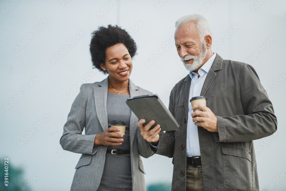 Stay Updated Even When Out And About Stay Updated Even When Out And About