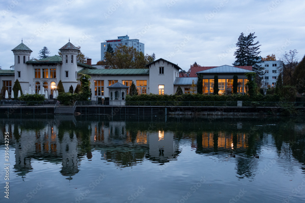 Fototapeta premium GRAZ . HILMTEICH . STEIERMARK . ÖSTERREICH