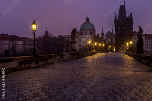 In the morning on Charles Bridge in Prague © Pavel Rezac